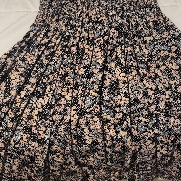 Sundress - Picture 2 of 4